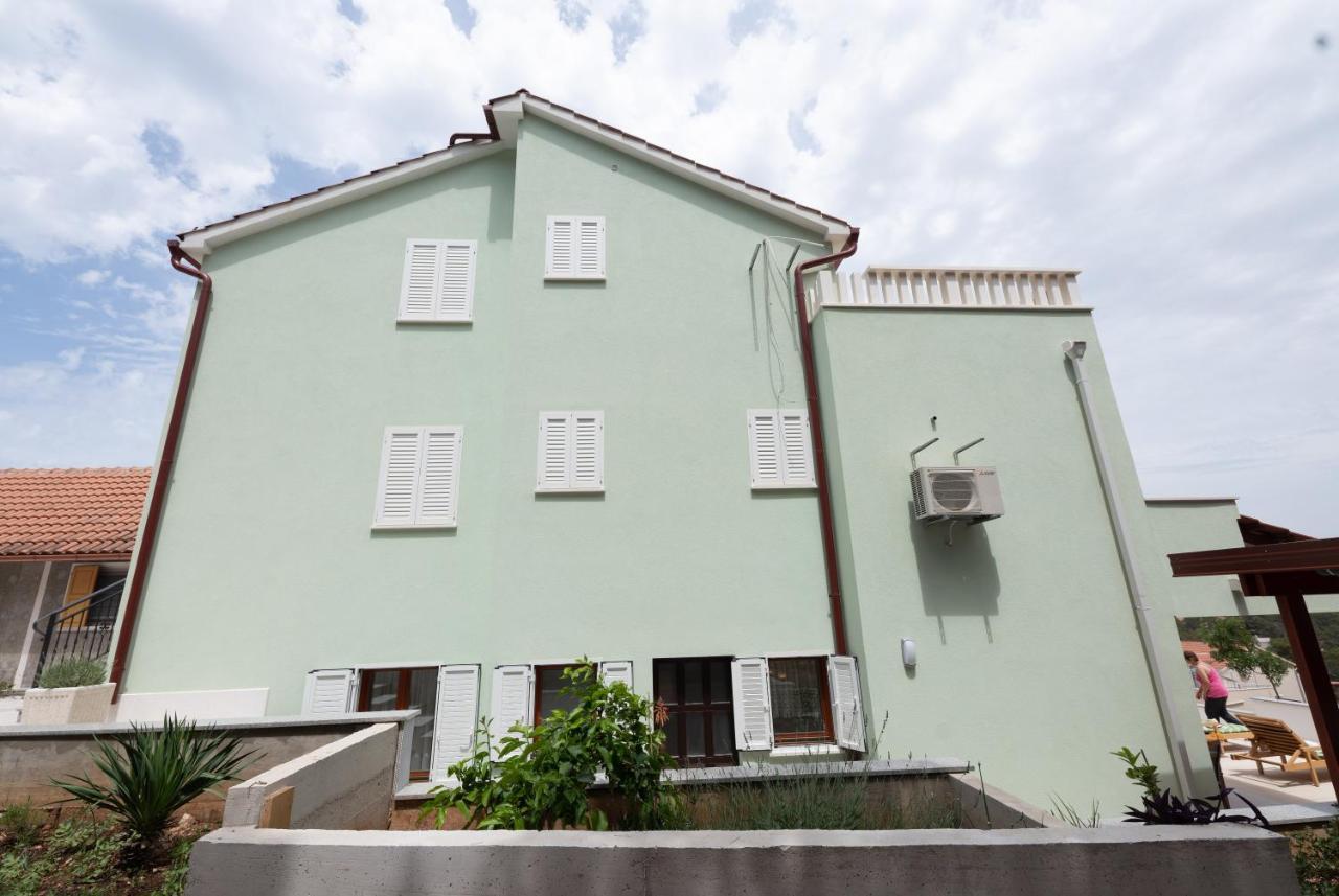 Villa Kalinic Милна Экстерьер фото